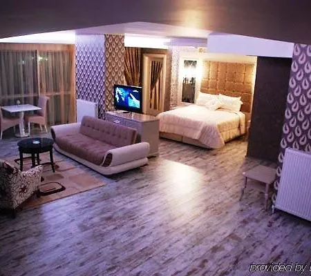 Golden Hotel 4*